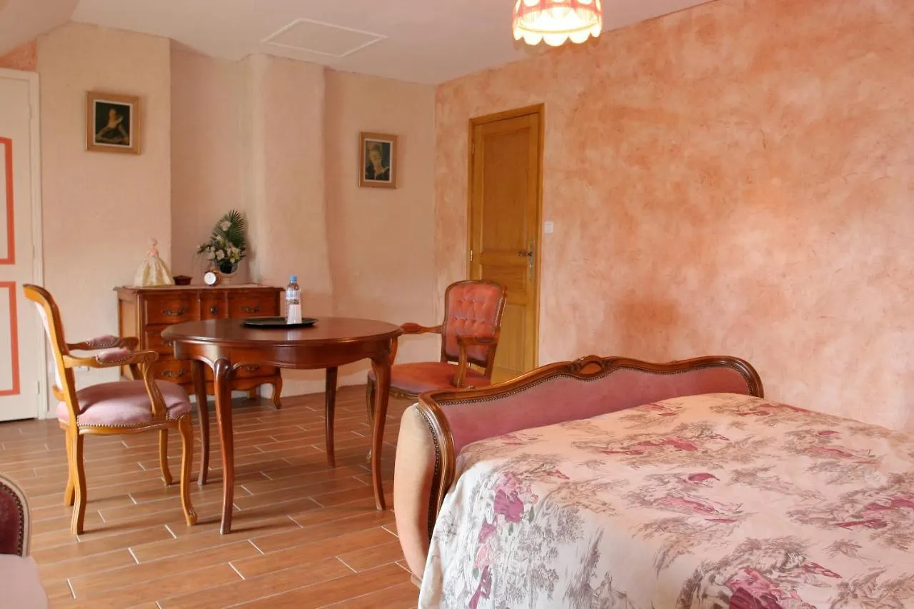 Chambres D'Hotes De Lunel Tresboeuf 0*,